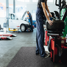 3' x 5' Diamond-Deluxe with Grit-Safe Oily Areas Ergonomic - Wet Mats