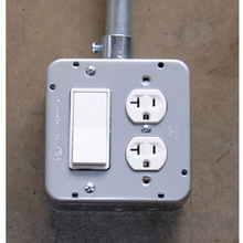 Cubierta de superficie industrial cuadrada de 4-11/16" 72C51 (paquete de 200)