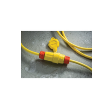 15A 125V Yellow SteriGuard Antimicrobial Straight Blade Connector 14W47AM