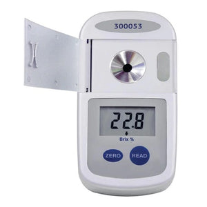 Pocket Digital Refractometer - Brix: 0 to 88% 300053