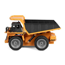 1:18 RC Dump Truck – 9-Channel Remote Control Vehicle with Metal Bed & Lights, 2 Batteries, for Kids 8+