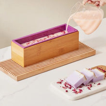 Soap Making Kit Bamboo Cutter Box Silicone Mold Straight & Wavy Cutters 100 Bags & 105 Stickers