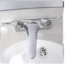 0.5 GPM Centerset Lavatory Faucet With Lever Handles SC-4072-E-LD